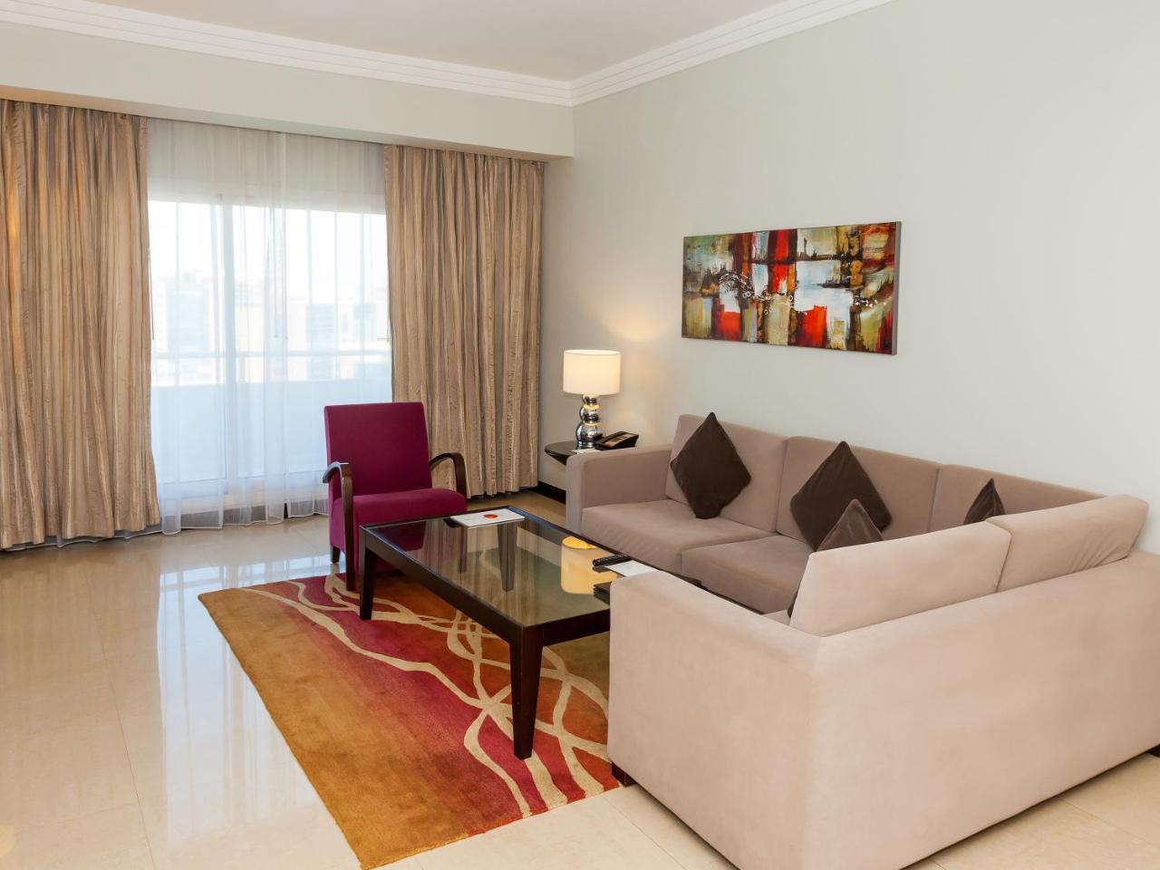 Flora Park Deluxe Hotel Apartments Dubaï Extérieur photo